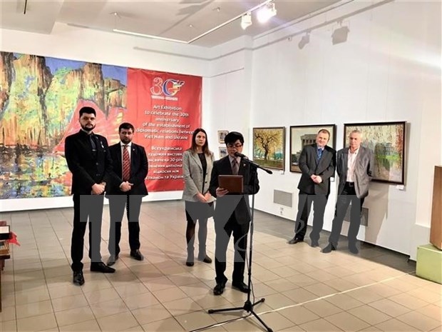 Art exhibition marks 30th anniversary of diplomatic ties with Ukraine